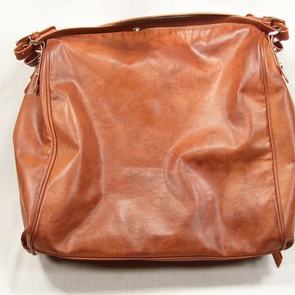 Extra Large Faux Leather Satchel - Picture 5 of 8